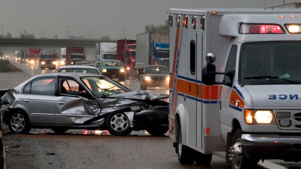 Why You Shouldn’t Accept a Quick Car Crash Settlement