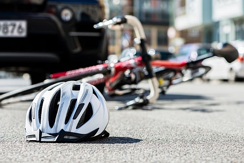 a bike crash with an uninsured driver is a complex case
